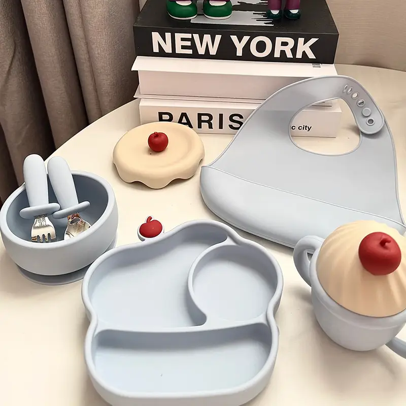 Ice Cream Shaped Silicone Baby Feeding Set