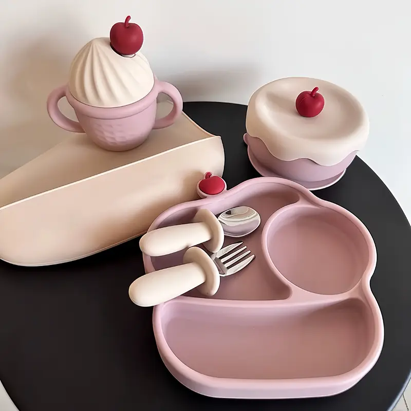 Ice Cream Shaped Silicone Baby Feeding Set