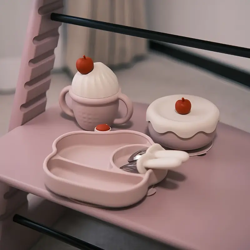 Ice Cream Shaped Silicone Baby Feeding Set